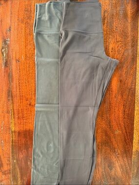 Two Pair of Lululemon Align High-Waist Leggings in Gray and Grayish Purple